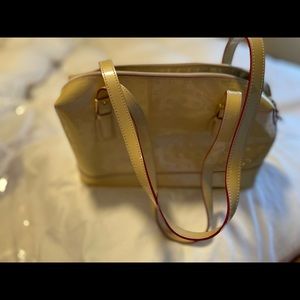 Arcadia from Italy purse Beige with red trim